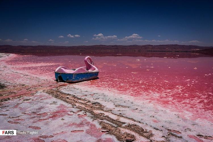 تصاویر دریاچه مهارلو,عکس های دیدنی های ایران,تصاویر دریاچه ای زیبا در شیراز