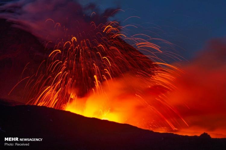 تصاویر آتشفشان اتنا,عکس های گدازه های مذاب آتشفشان اتنا,تصاویر فعال ترین آتشفشان اروپا