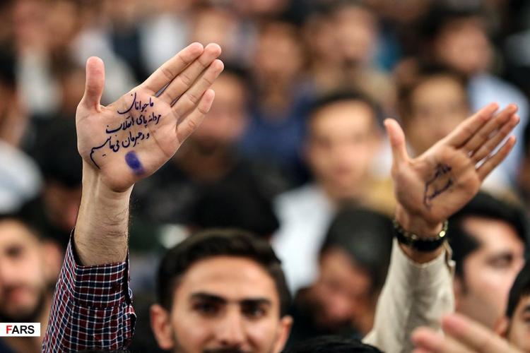 تصاویر دیدار دانشجویان با رهبر معظم انقلاب اسلامی تصاویر دیدار دانشجویان با رهبر معظم انقلاب اسلامی,عکس های آیت الله خامنه ای,تصاویر دانشجویان و رهبر انقلاب
