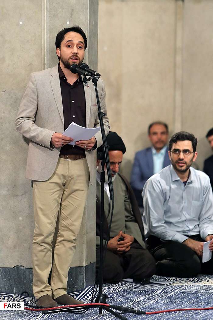 تصاویر دیدار دانشجویان با رهبر معظم انقلاب اسلامی تصاویر دیدار دانشجویان با رهبر معظم انقلاب اسلامی,عکس های آیت الله خامنه ای,تصاویر دانشجویان و رهبر انقلاب