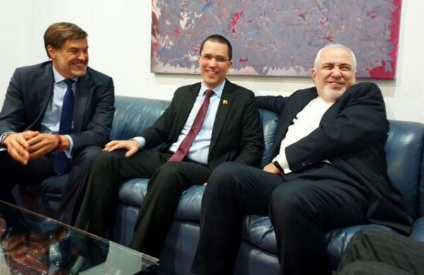 محمد جواد ظریف درکنار وزیر امورخارجه ونزوئلا,اخبار سیاسی,خبرهای سیاسی,سیاست خارجی