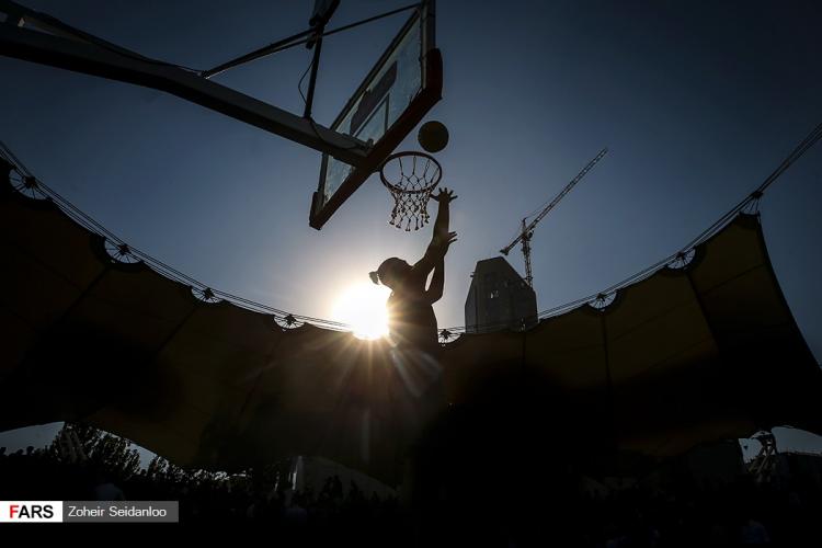 تصاویر مسابقات بسکتبال سه نفره در تهران,تصاویر مسابقات بسکتبال سه نفره آقایان,عکس های رقابت بسکتبال سه نفره در پارک آب و آتش تهران