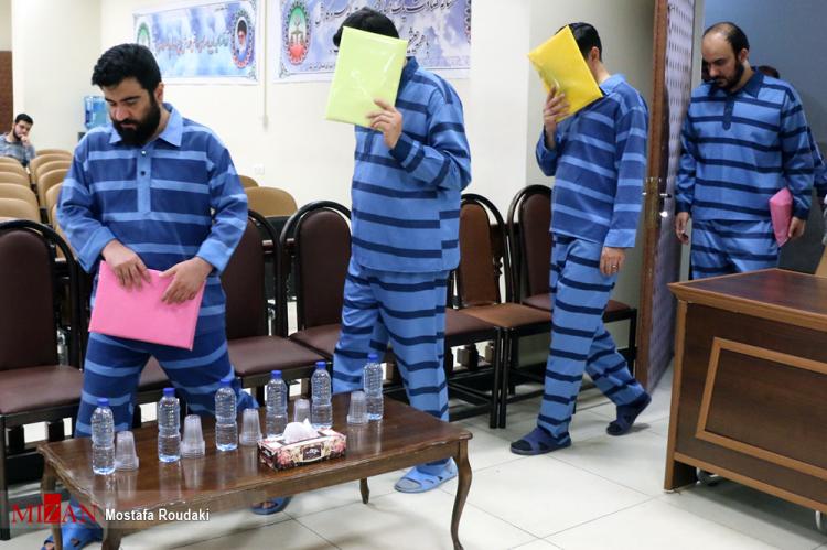 تصاویر هشتمین جلسه رسیدگی به پرونده متهمین ارزی,تصاویر دادگاه رسیدگی به پرونده متهمین ارزی,عکس های دادگاه رسیدگی به مفاسد اقتصادی