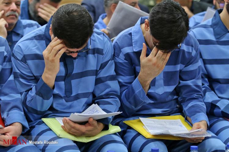 تصاویر هشتمین جلسه رسیدگی به پرونده متهمین ارزی,تصاویر دادگاه رسیدگی به پرونده متهمین ارزی,عکس های دادگاه رسیدگی به مفاسد اقتصادی
