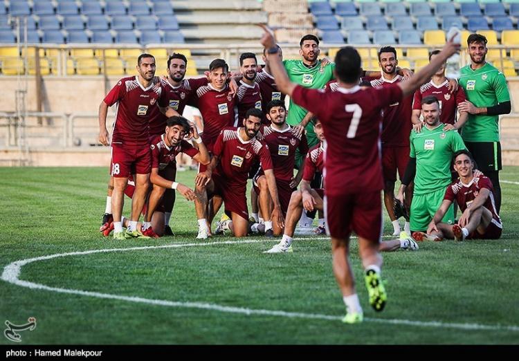 تصاویر گابریل کالدرون در تمرین پرسپولیس تصاویر گابریل کالدرون در تمرین پرسپولیس,عکس های تمرینات پرسپولیس با گابریل کالدرون,تصاویر گابریل کالدرون