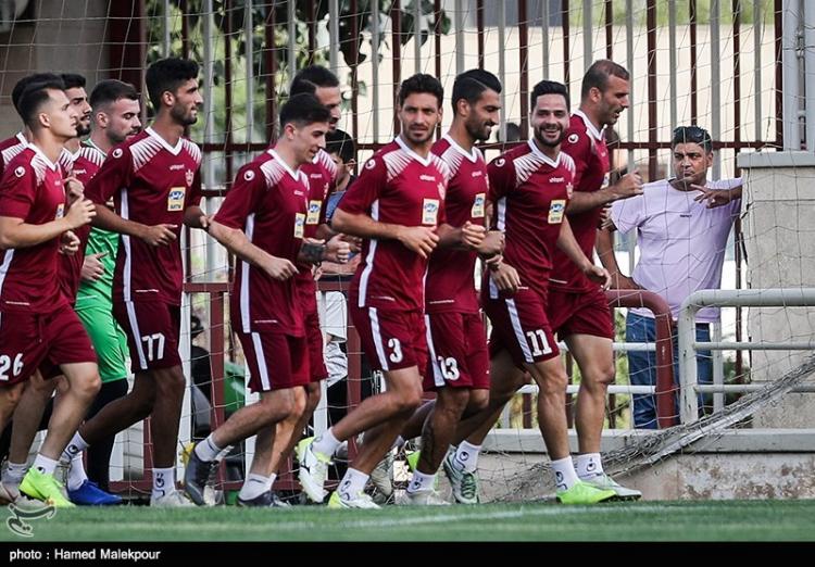تصاویر گابریل کالدرون در تمرین پرسپولیس تصاویر گابریل کالدرون در تمرین پرسپولیس,عکس های تمرینات پرسپولیس با گابریل کالدرون,تصاویر گابریل کالدرون
