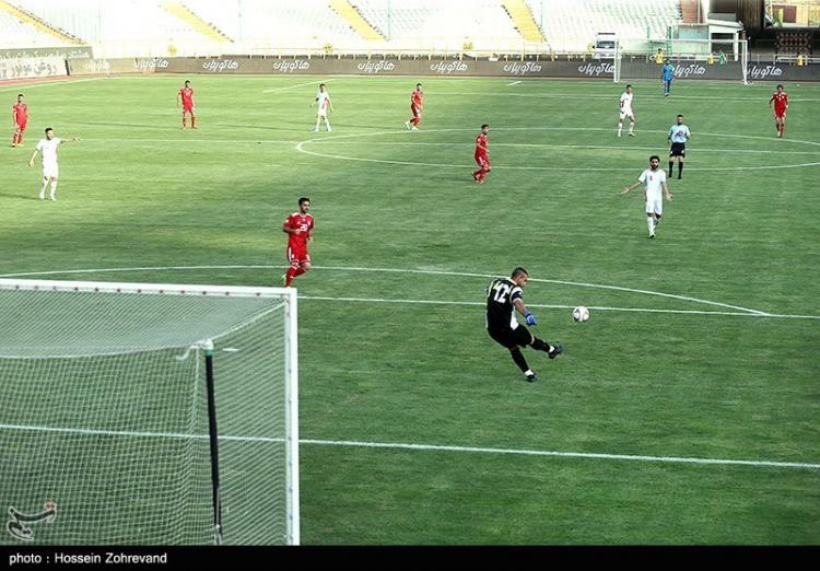 تصاویر دیدار تیمهای ملی و امید فوتبال ایران تصاویر دیدار تیمهای ملی و امید فوتبال ایران,تصاویر تیم ملی فوتبال ایران,عکس های تیم فوتبال امید ایران