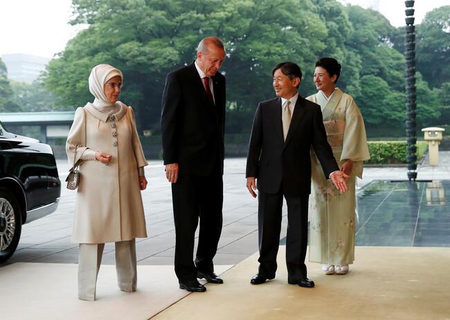 تصاویر دیدار رئیس جمهور ترکیه و امپراتور ژاپن,تصاویر دیدار اردوغان و ناروهیتو,تصاویر حضور اردوغان در قصر امپراتوری ژاپن