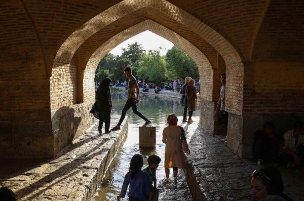 تصاویر زاینده رود اصفهان,عکس های دیدنی از اصفهان,تصاویر خشک شدن زاینده رود