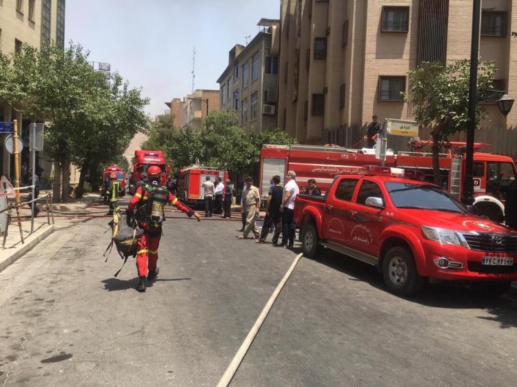 تصاویر آتش سوزی در هتل آسمان شیراز,عکس های آتش گرفتن هتل آسمان شیراز,تصاویری از هتل آسمان شیراز پس از آتش سوزی