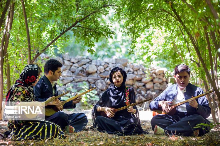 تصاویر مراسم جشن چله تابستان در روستای زردویی,عکس های مردمان روستای زردویی,تصاویر افراد محلی روستای زردویی