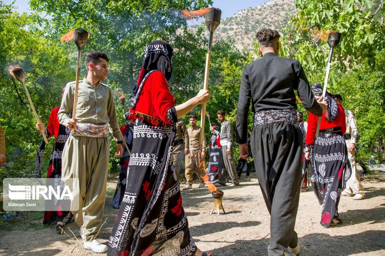 تصاویر مراسم جشن چله تابستان در روستای زردویی,عکس های مردمان روستای زردویی,تصاویر افراد محلی روستای زردویی