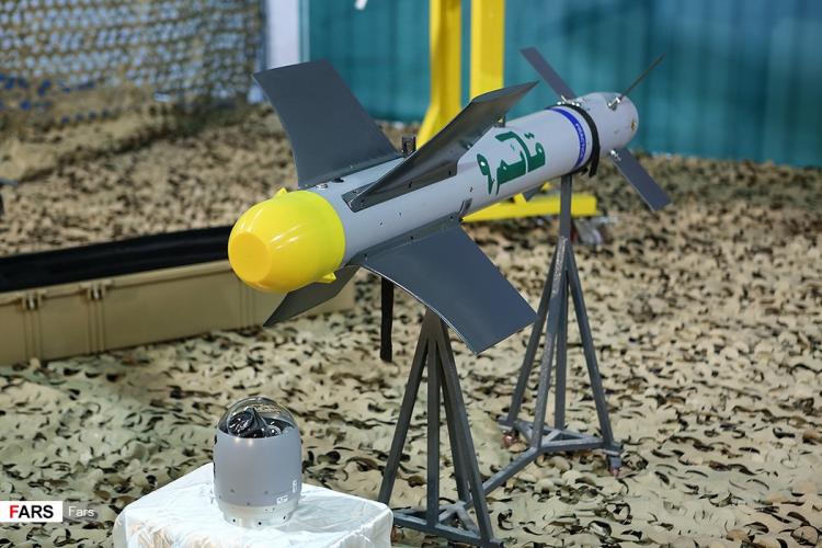 تصاویر رونمایی از بمب های هواپایه هدایت شونده نقطه زن,عکس بمب های هواپایه صنایع دفاع,تصاویری از بمب هوشمند نقطه زن