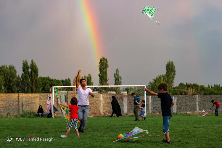 تصاویر سومین دوره جشنواره بادبادک‌ها,عکس های دیدنی از جشن بادکنکها,عکس های جشن بادکنکها در شهرستان خرمدره استان زنجان