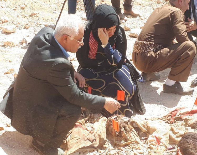 تصاویر کشف گور دسته‌جمعی از زنان و کودکان کُرد,عکس های گور دسته‌جمعی جدیدی در منطقه الشیخیه,تصاویر از کشف گور دسته جمعی در عراق