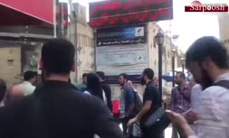 فیلم/ ضرب شتم دانشجویان دانشکده خبر توسط مردانی که می‌گفتند از بنیاد مستضعفان آمده‌اند