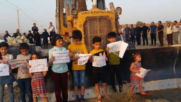 زنجیره انسانی برای جلوگیری از تخریب محیط زیست,اخبار اجتماعی,خبرهای اجتماعی,محیط زیست