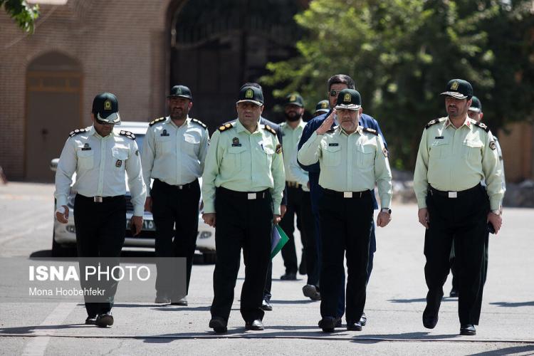 تصاویر کشف قاچاق کالا تصاویر کشف قاچاق کالا,عکس های قاچاق دستگاههای بیت کوین در کشور,تصاویر دستگیری قاچاقچیان در تهران
