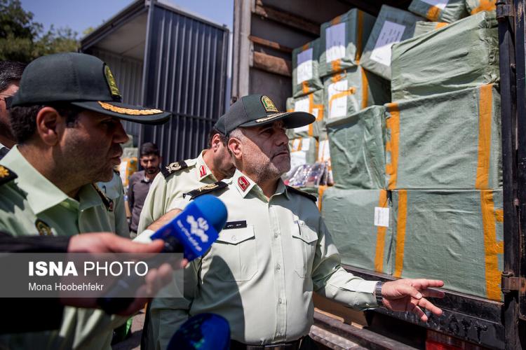 تصاویر کشف قاچاق کالا تصاویر کشف قاچاق کالا,عکس های قاچاق دستگاههای بیت کوین در کشور,تصاویر دستگیری قاچاقچیان در تهران
