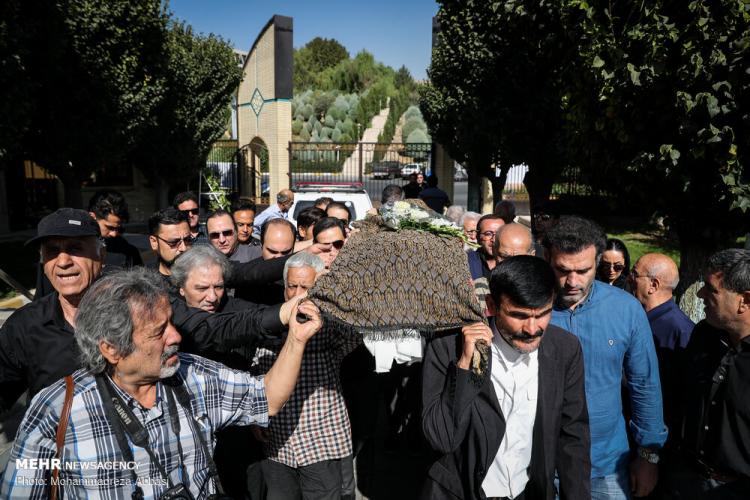 تصاویر مراسم تشییع پیکر مهدی علیمحمدی تصاویر مراسم تشییع پیکر مهدی علیمحمدی,عکس های مراسم تشییع پیکر مهدی علیمحمدی,تصاویر پیکر مهدی علیمحمدی