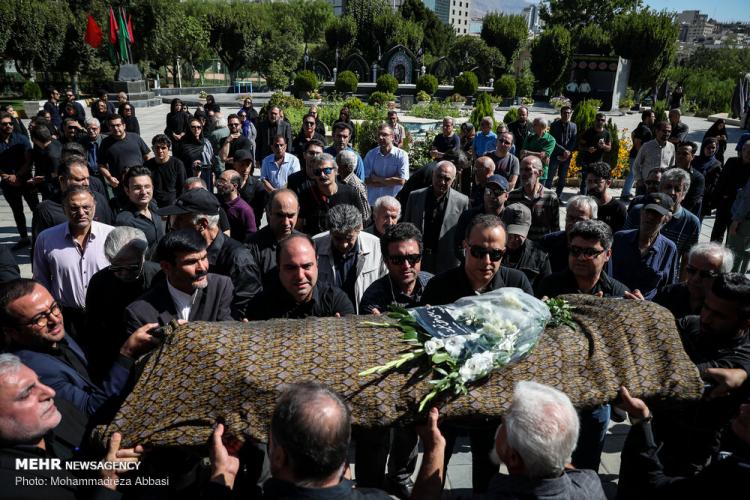 تصاویر مراسم تشییع پیکر مهدی علیمحمدی تصاویر مراسم تشییع پیکر مهدی علیمحمدی,عکس های مراسم تشییع پیکر مهدی علیمحمدی,تصاویر پیکر مهدی علیمحمدی