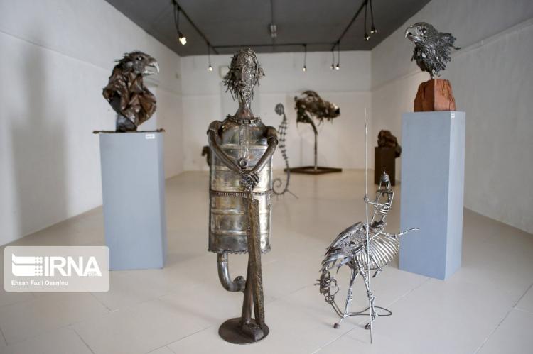 تصاویر نمایشگاه مجسمه های فلزی بازیافتی,عکس های نمایشگاه مجسمه های فلزی بازیافتی در قائمشهر,عکس های نمایشگاه های هنری