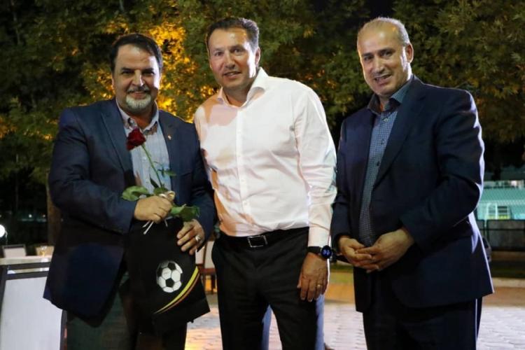 تصاویر تجلیل ویلموتس از مربیان لیگ برتری تصاویر تجلیل ویلموتس از مربیان لیگ برتری,عکس های تجلیل ویلموتس از مربیان لیگ برتری,تصاویر مهدی تاج