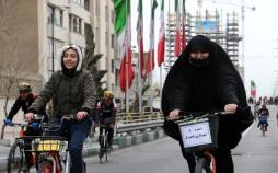 فاضل میبدی: با هیچ مبنای شرعی نمی توان ثابت کرد که ورود بانوان به ورزشگاه ها، موتورسواری و دوچرخه سواری آنان حرام است دوچرخه سواری زنان,اخبار مذهبی,خبرهای مذهبی,علما