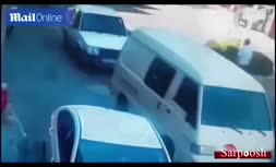 فیلم/ زیر گرفتن دو مرد توسط زن موتورسوار در ترکیه