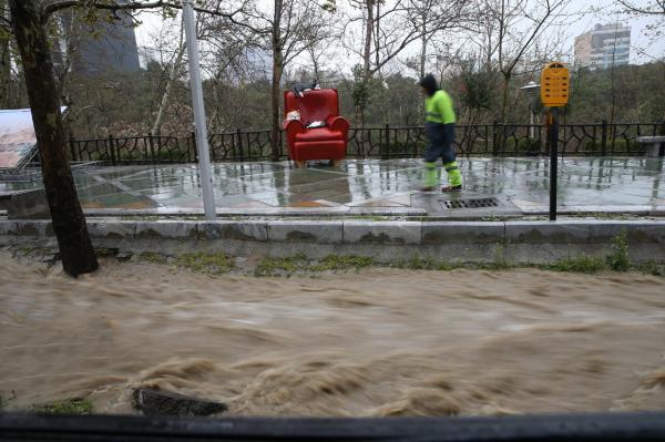 بارش‌های رگباری در اصفهان,اخبار اجتماعی,خبرهای اجتماعی,وضعیت ترافیک و آب و هوا