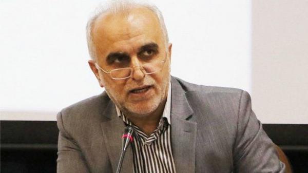 کالاهایی که در گمرکات هستند و اظهارنامه گمرکی ندارند، «رسوب» تلقی نمیشوند/توضیحات درباره عدمترخیص ۱۰۰۰ خودروی موجود در گمرکات