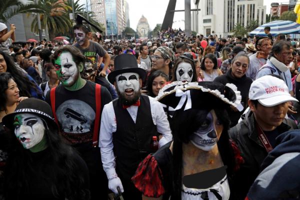 جشنواره زامبی‌ها در خیابان‌های مکزیک,اخبار جالب,خبرهای جالب,خواندنی ها و دیدنی ها