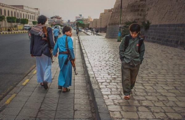 کودک اسلحه به دوش در یمن,اخبار سیاسی,خبرهای سیاسی,خاورمیانه