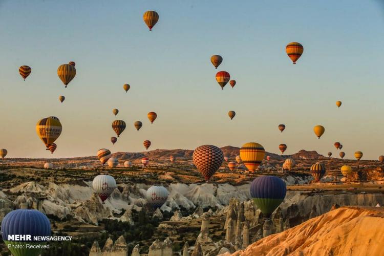 تصاویر پرواز بالون ها بر فراز کاپادوکیا‎,عکس های کاپادوکیای ترکیه,تصاویر دیدنی از کاپادوکیا