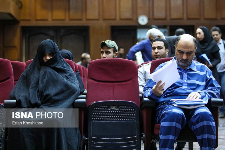تصاویر دادگاه شبنم نعمت‌زاده,عکس های دادگاه های قضایی,تصاویر چهارمین جلسه پرونده شبنم نعمت‌زاده