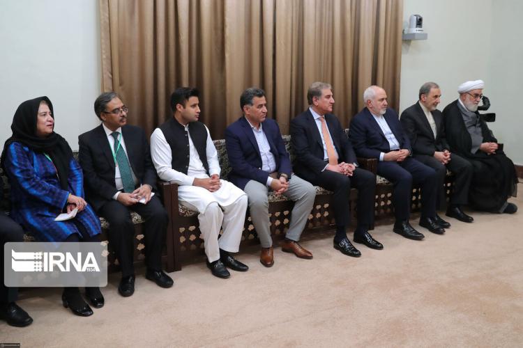 تصاویر دیدار رهبر انقلاب و عمران خان,عکس های دیدار آیت الله خامنه ای و عمران خان,عکس های دیدار نخست وزیر پاکستان و رهبر انقلاب