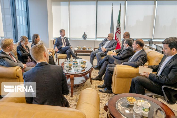 تصاویر محمدجواد ظریف در نیویورک,عکس های دیدارهای محمدجواد ظریف در نیویورک,تصاویر وزیر امور خارجه ایران در آمریکا