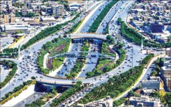 توهم شبانه یک زن، بزرگراه را به هم ریخت رقص و پایکوبی در بزرگراه,اخبار حوادث,خبرهای حوادث,جرم و جنایت