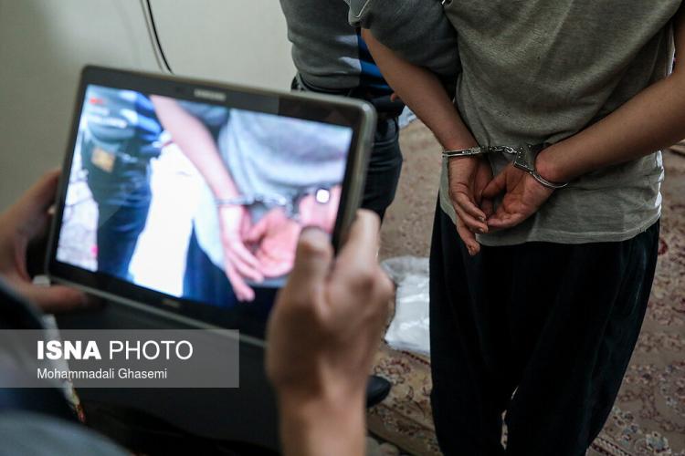 تصاویر عملیات دستگیری فروشنده مواد مخدر,عکس های فروشنده موادمخدر,تصاویر طرح مبارزه با موادمخدر