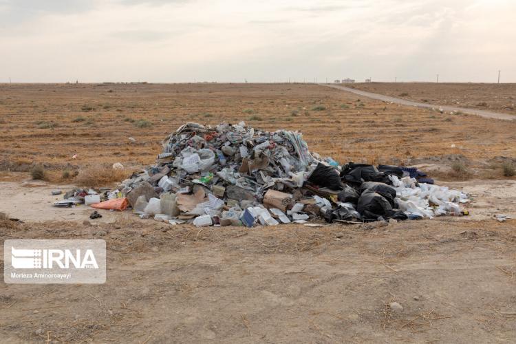 تصاویر انباشت زباله در مهران,عکس های انباشت زباله در مهران,تصاویر مرز بین‌المللی مهران