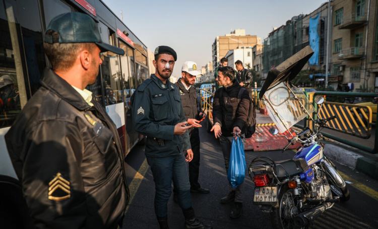 عکسهای موتوسواران متخلف,تصاویر موتوسواران متخلف,تصویر برخورد با موتوسواران متخلف