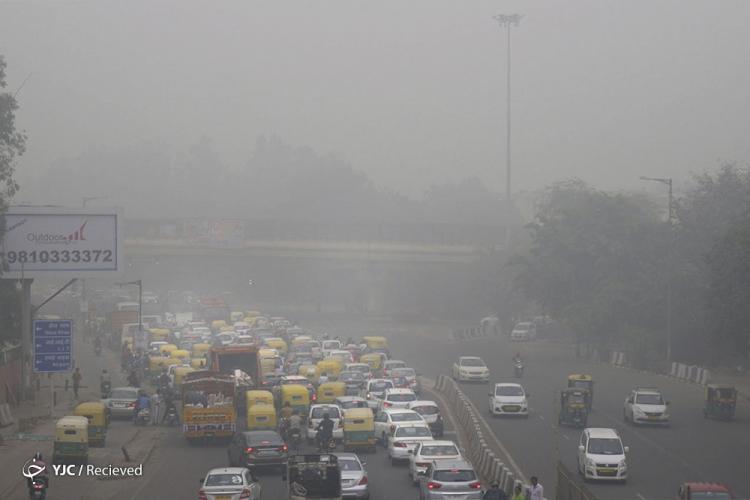 تصاویر آلودگی در دهلی نو,عکس های آتش سوزی مزارع در هند,تصاویر آلودگی شدید در هند