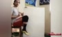 فیلم/ نقاشی علی کریمی با پا توسط یک هنرمند؛ ستاره فوتبال آسیا: جادوگر خودتی