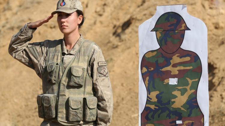 تصاویر زنان نظامی در آناتولی مرکزی ترکیه,عکس های نیروهای نظامی ترکیه,تصاویر نظامیان زن ترکیه