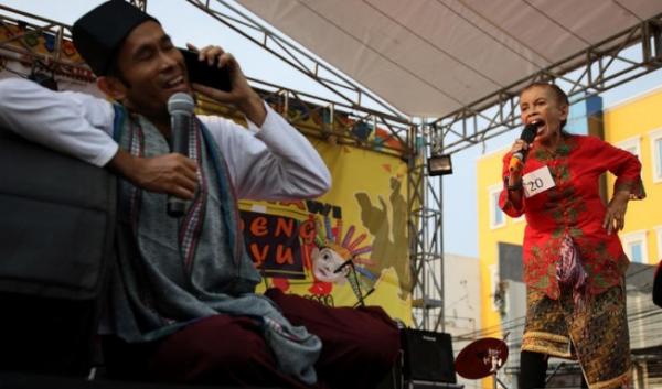 مسابقه ویژه زنان خانهدار در اندونزی مسابقه ویژه زنان خانهدار در اندونزی,اخبار جالب,خبرهای جالب,خواندنی ها و دیدنی ها