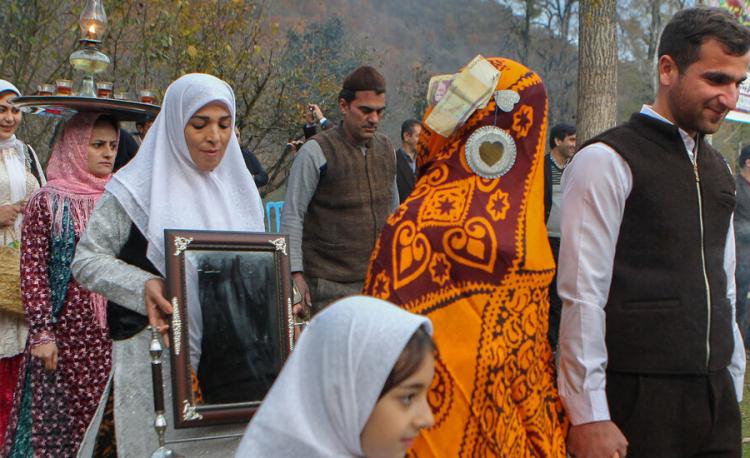 تصاویر عروس بران محلی در جشنواره اربادوشاب,عکس های عروس بران محلی در جشنواره اربادوشاب,تصاویر جشنواره فرهنگی اربادوشاب