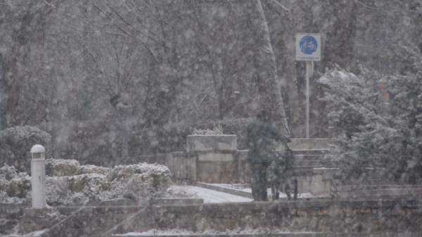 بارش برف زمستانی در اصفهان,اخبار اجتماعی,خبرهای اجتماعی,وضعیت ترافیک و آب و هوا
