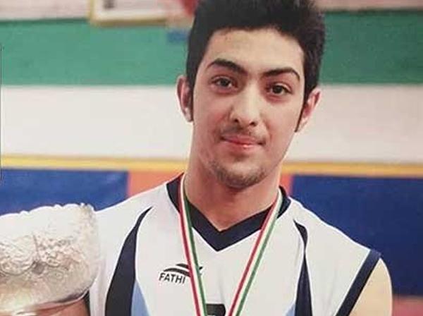حکم اعدام آرمان پسر ۲۳ ساله متهم به قتل، به مدت ۳۰ روز متوقف شد