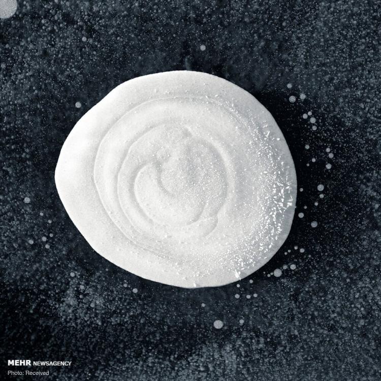 تصاویر حباب های یخ زده متان در آلاسکا تصاویر حباب های یخ زده متان در آلاسکا,عکس های حباب های یخ زده متان در آلاسکا,تصاویر دریاچه های یخ زده آلاسکا