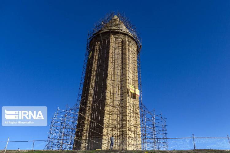 تصاویر حذف علف‌های هرز برج قابوس,عکس های حذف علف‌های هرز برج قابوس,عکس های بلندترین برج آجری جهان